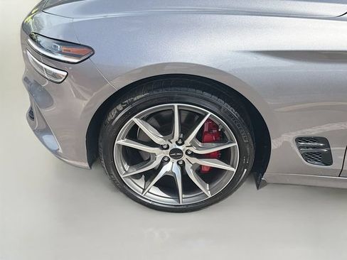 Used 2025 Genesis G70 2.5T RWD image 31