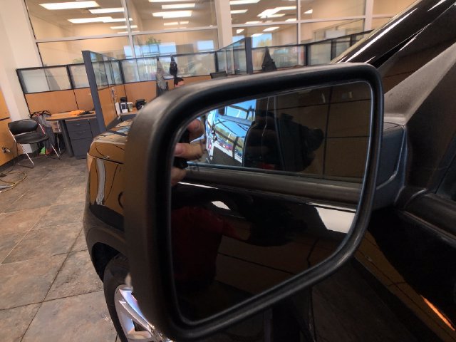 Certified 2019 Ford Explorer Limited w/ Ford Safe & Smart Package AWD/4WD image 25