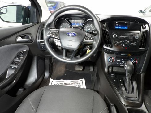 Used 2018 Ford Focus SE FWD image 10