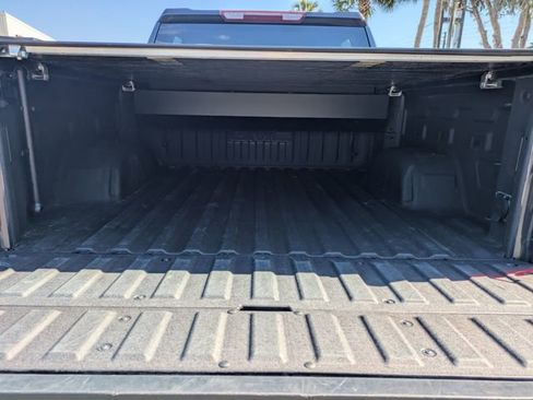 Used 2023 GMC Sierra 1500 SLT w/ SLT Premium Package AWD/4WD image 12