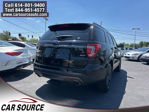 Used 2017 Ford Explorer XLT w/ Equipment Group 202A AWD/4WD image 5