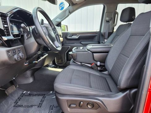 Used 2023 Chevrolet Silverado 1500 RST AWD/4WD image 16