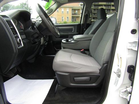 Used 2016 RAM 2500 SLT AWD/4WD image 11