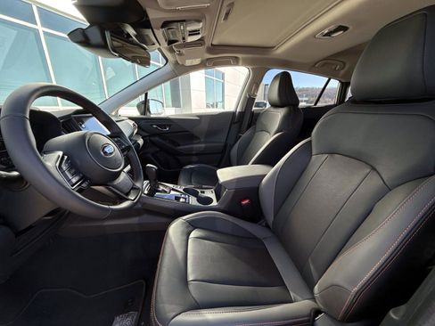 Certified 2025 Subaru Crosstrek 2.5i Limited w/ Crosstrek Mirror Package image 22