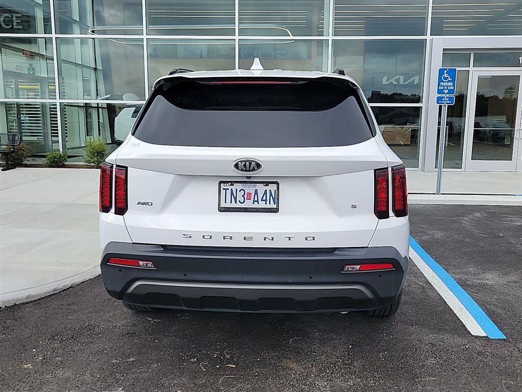 Used 2021 Kia Sorento S AWD/4WD image 6