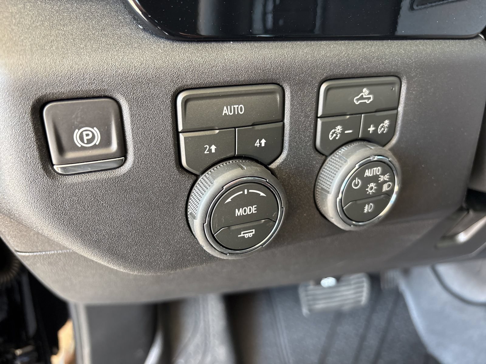 New 2026 Chevrolet Silverado 1500 RST w/ RST Select Package AWD/4WD image 12