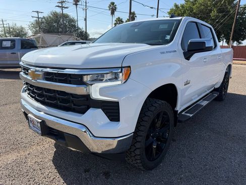 Used 2024 Chevrolet Silverado 1500 LT RWD image 3