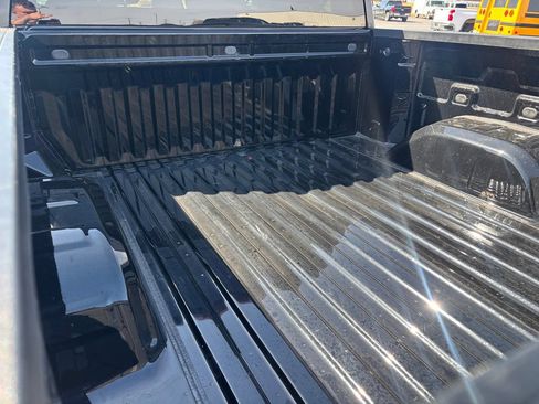 Used 2025 Chevrolet Silverado 1500 RST RWD image 32