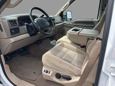 Used 2004 Ford F250 XLT RWD image 11