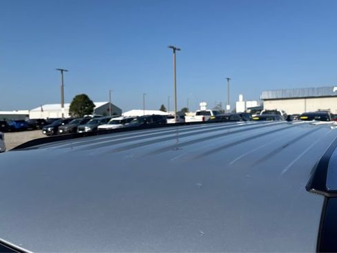 Used 2024 Jeep Wagoneer L Series III w/ Flexible Seating Group AWD/4WD image 11