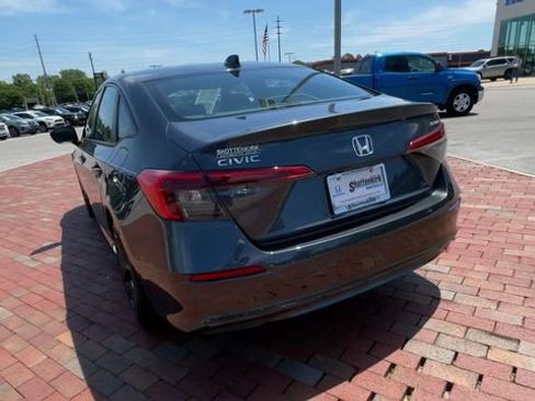 Used 2024 Honda Civic Sport image 8