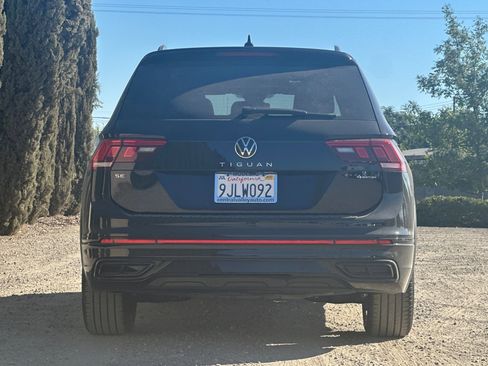 Certified 2024 Volkswagen Tiguan SE R-Line image 5