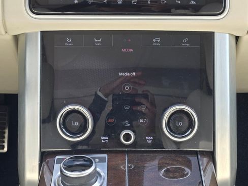 Used 2021 Land Rover Range Rover Westminster Edition image 21