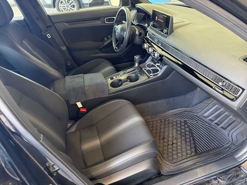 Used 2023 Honda Civic Sport image 6
