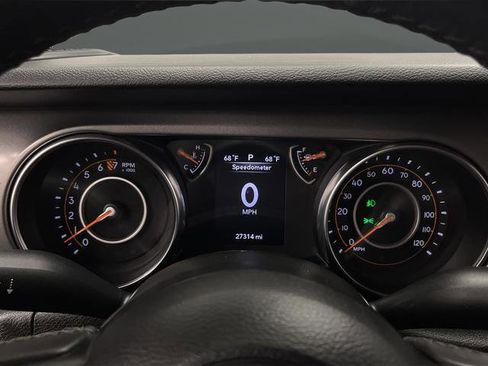 Used 2022 Jeep Gladiator Willys image 15