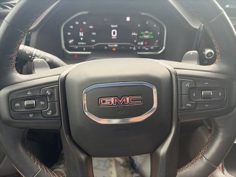 Used 2023 GMC Sierra 1500 AT4 w/ Technology Package AWD/4WD image 21