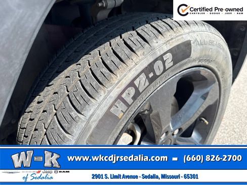 Certified 2023 Jeep Grand Cherokee Altitude AWD/4WD image 4