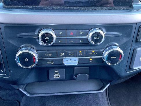 Used 2025 Ford F150 XLT w/ Equipment Group 301A Standard AWD/4WD image 29