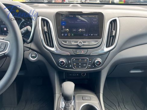 Certified 2024 Chevrolet Equinox LT AWD/4WD image 16