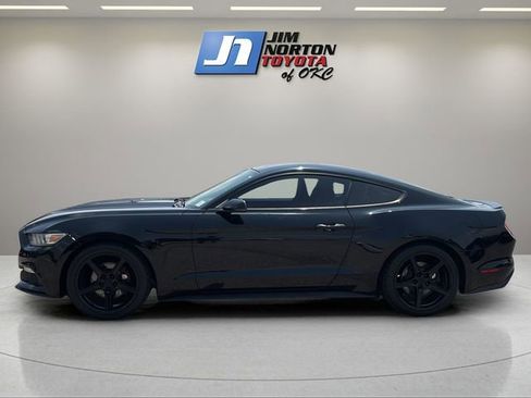 Used 2016 Ford Mustang Premium RWD image 8