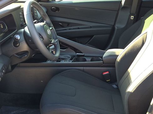 New 2026 Hyundai Elantra SEL Sport Premium w/ Cargo Package FWD image 17