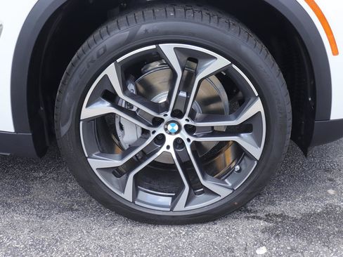 New 2026 BMW X5 sDrive40i w/ Climate Comfort Package RWD image 44