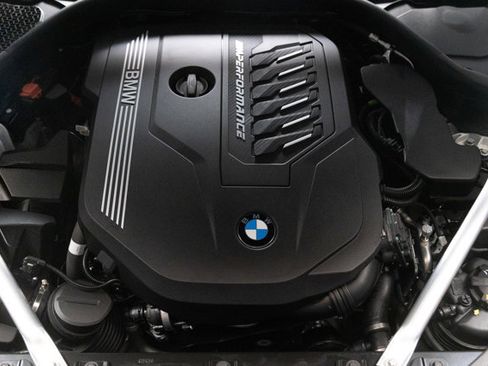 Used 2025 BMW Z4 M40i w/ Edition image 55