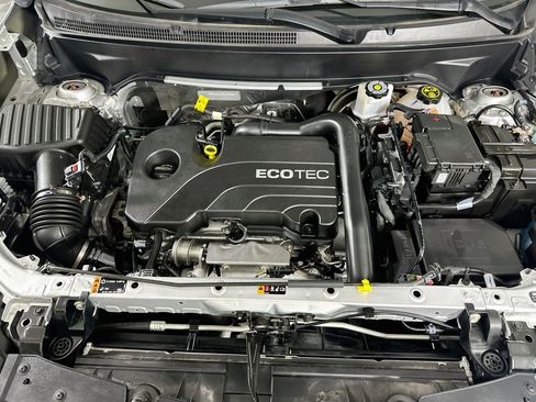 Used 2022 Chevrolet Equinox LT w/ LPO, Floor Liner Package FWD image 32