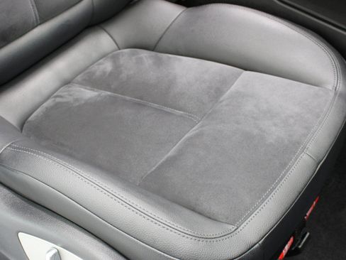 Used 2017 Porsche Macan S image 49