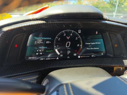 Used 2023 Chevrolet Corvette Stingray Premium Cpe w/ Battery Protection Package RWD image 12