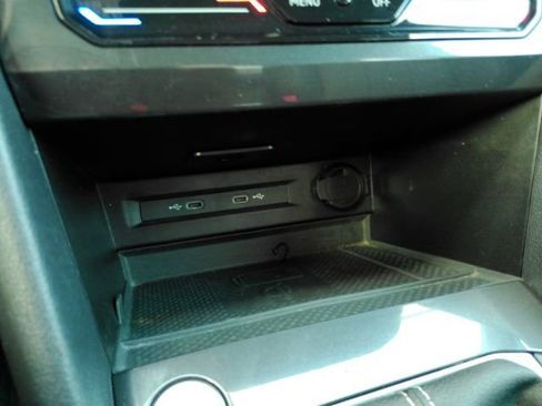 Used 2024 Volkswagen Tiguan SE R-Line image 44