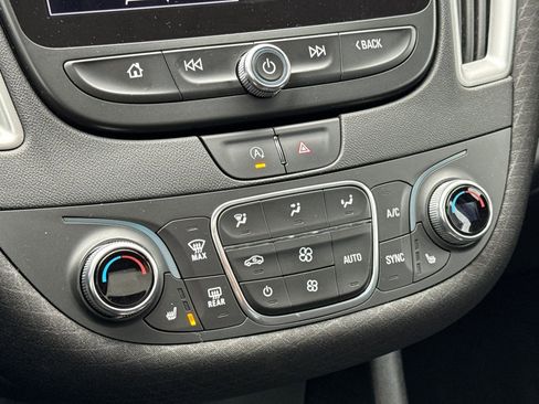 Certified 2022 Chevrolet Malibu LT image 21