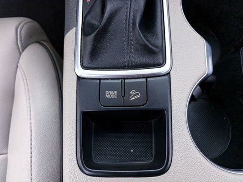 Used 2019 Kia Sportage EX FWD image 25