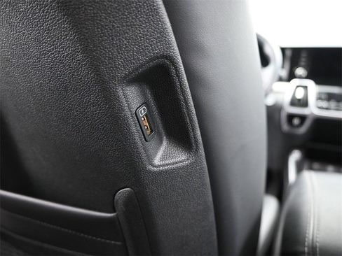 Certified 2023 Kia Sorento EX image 16