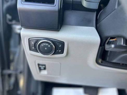 Used 2018 Ford F150 XL w/ Equipment Group 101A Mid RWD image 11