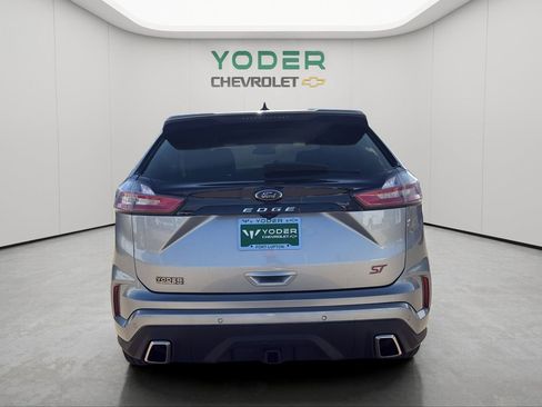 Used 2022 Ford Edge ST image 8