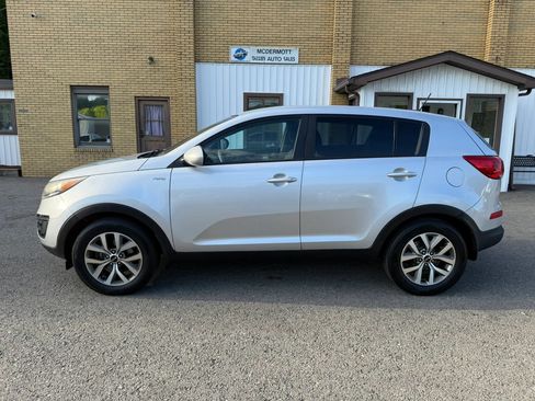 Used 2015 Kia Sportage LX AWD/4WD image 2