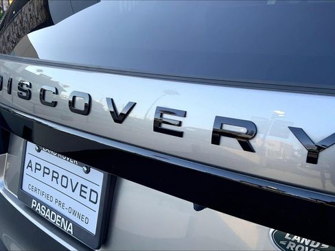 Used 2019 Land Rover Discovery HSE AWD/4WD image 9