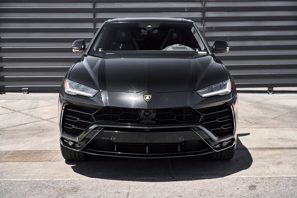 Used 2022 Lamborghini Urus AWD/4WD image 13