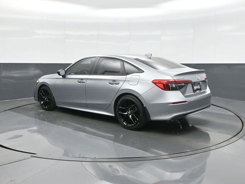 Used 2023 Honda Civic Sport image 5
