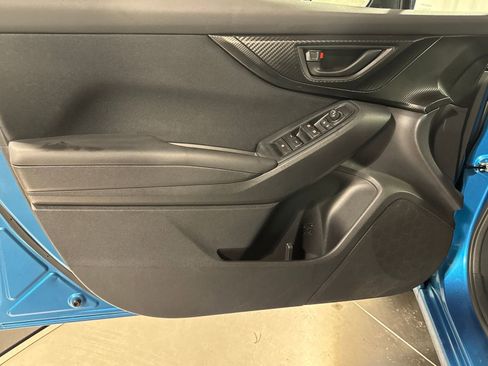 Used 2017 Subaru Impreza 2.0i Premium image 25