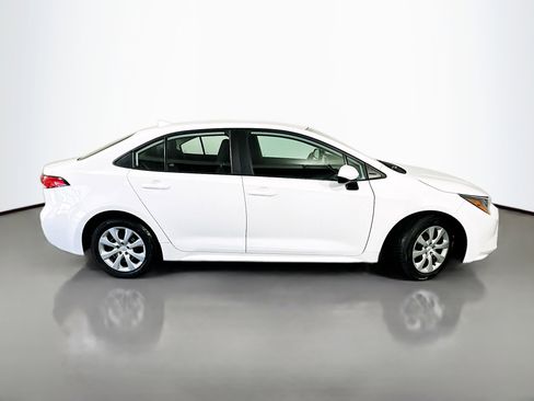 Used 2024 Toyota Corolla LE FWD image 8