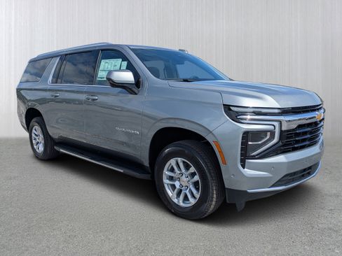 New 2026 Chevrolet Suburban LS RWD image 1