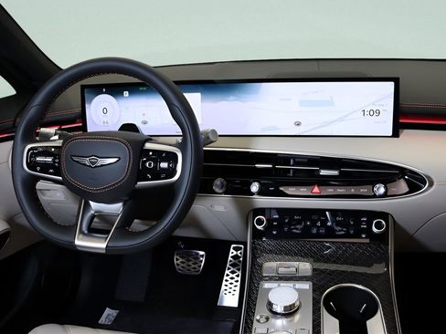 Certified 2026 Genesis GV70 3.5T Sport Prestige AWD/4WD image 17