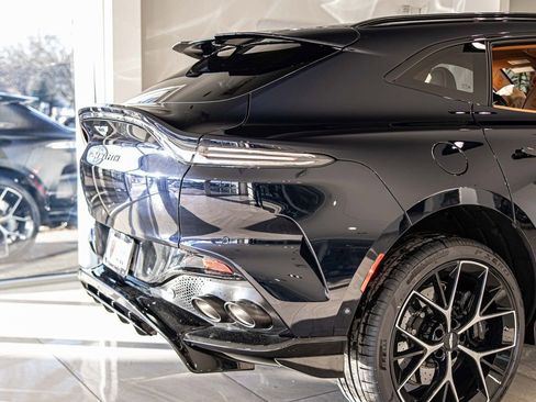 New 2026 Aston Martin DBX 707 image 12