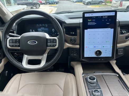 Used 2023 Ford Expedition Max Limited AWD/4WD image 18