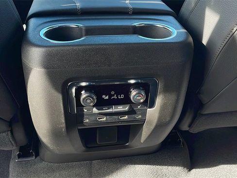 New 2026 GMC Yukon XL Denali w/ Denali Reserve Package image 17