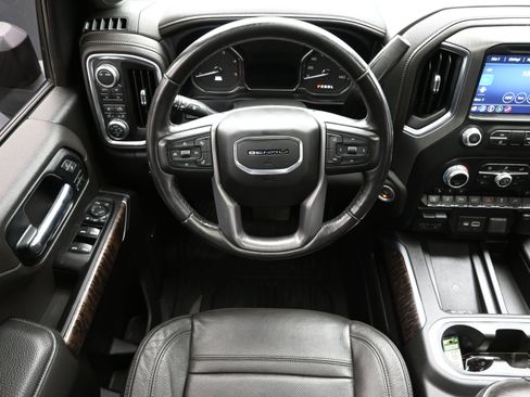 Used 2022 GMC Sierra 2500 Denali w/ Denali Ultimate Package AWD/4WD image 26