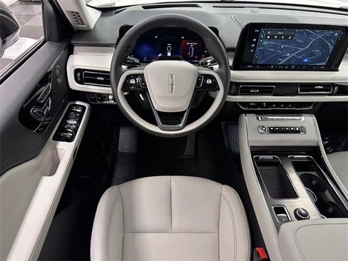 New 2025 Lincoln Aviator Reserve w/ Illumination Package image 25