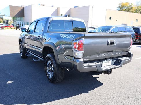 Used 2021 Toyota Tacoma TRD Off-Road w/ Technology Package image 5